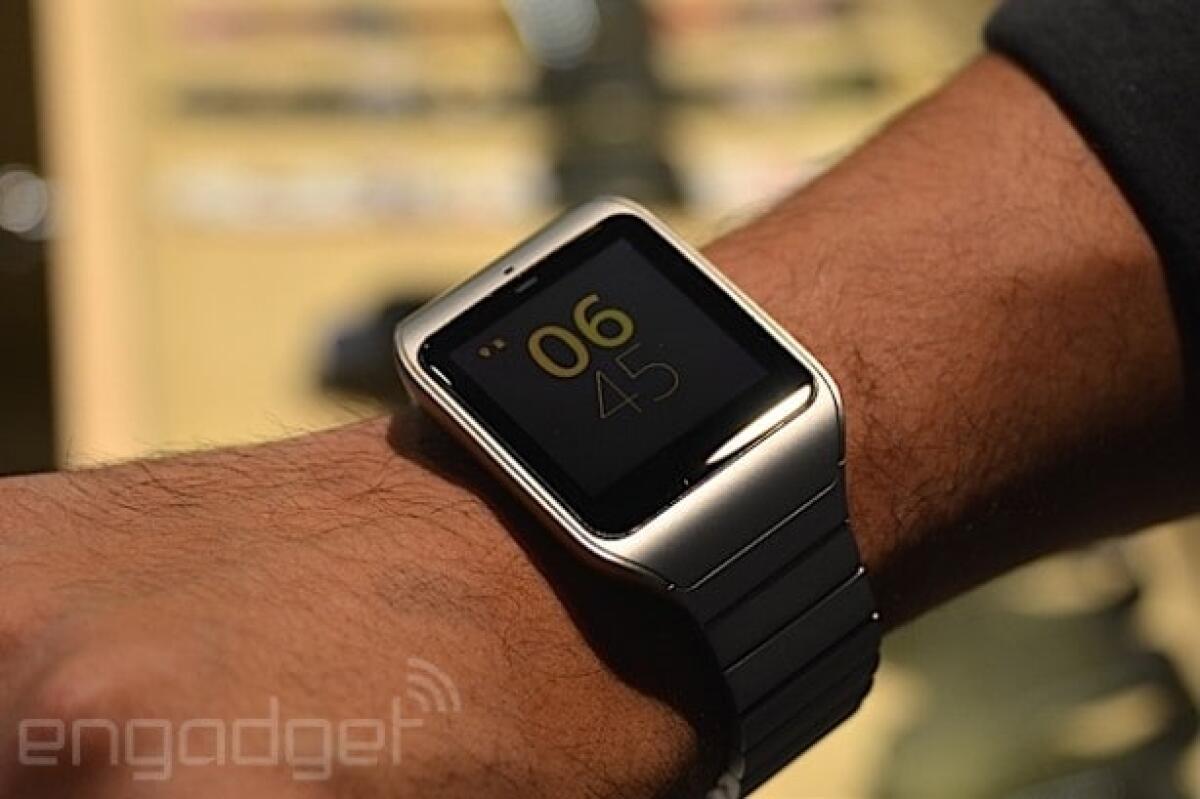 Sony SmartWatch 3 con cinturino in metallo - 