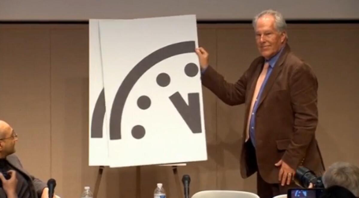 Bulletin of the Atomic Scientists: Mancano solo 3 minuti all'Apocalisse! Vediamo di cosa si tratta - 