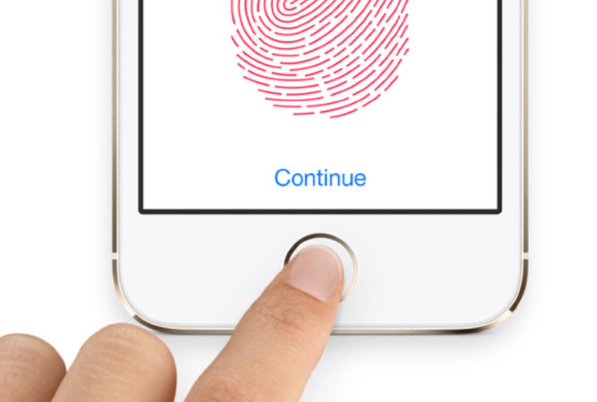Guide iOS 8: Come cancellare lo storico delle impronte digitali del Touch ID - 