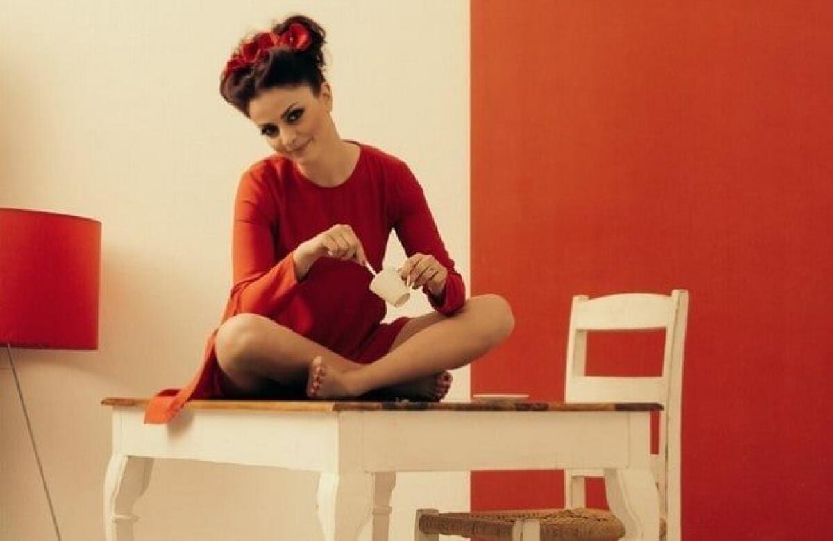 Annalisa - Una finestra tra le stelle: testo, parole e video ufficiale - 