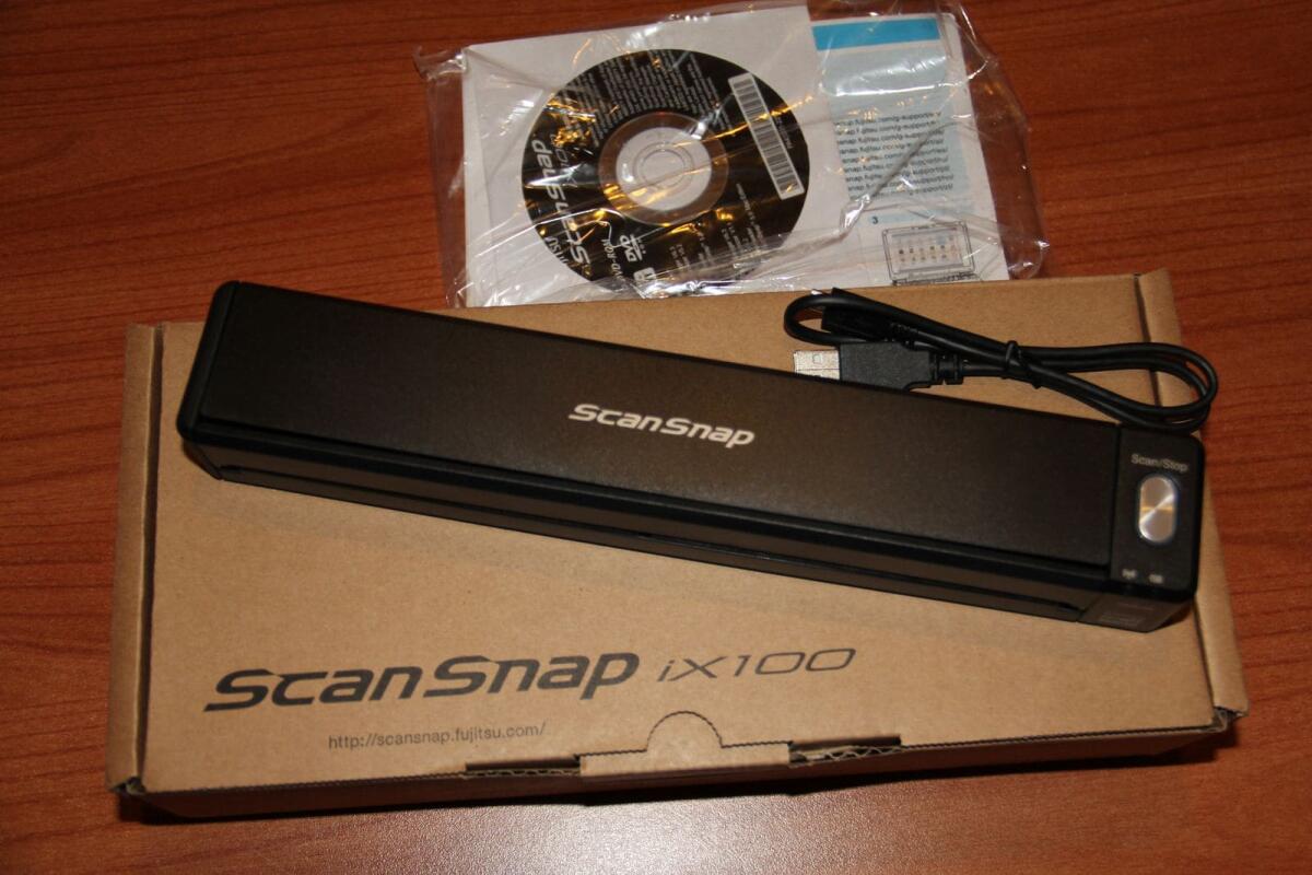Fujitsu ScanSnap iX100 Scanner portatile Wifi a Batteria [Recensione YourLifeUpdated] - 