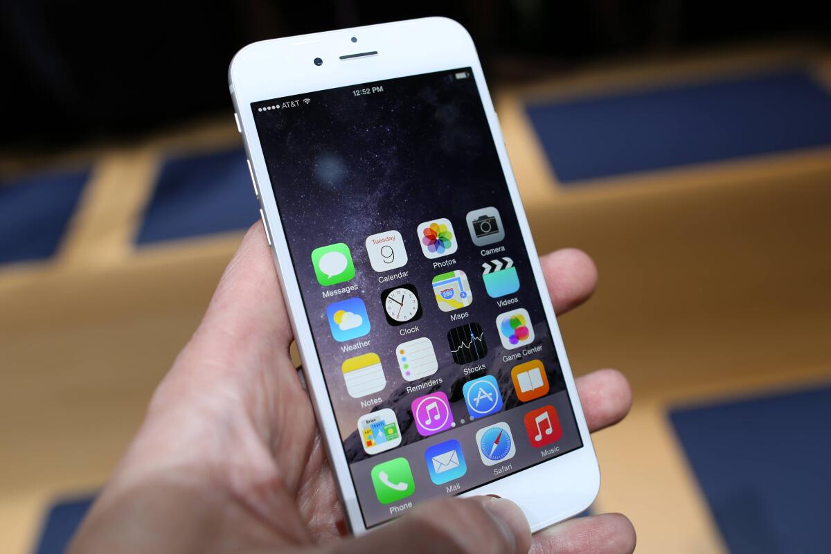 Consigli su come usare l'iPhone 6 Plus con una mano - 