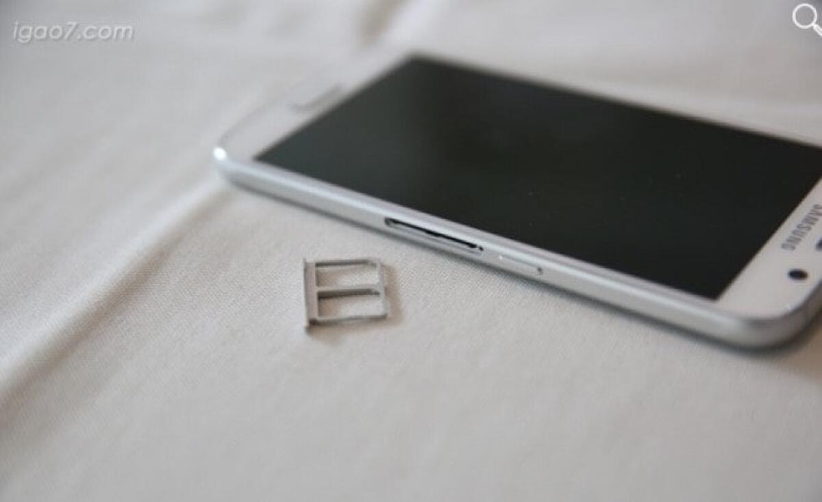 Samsung Galaxy S6 Duos ufficializzato ad Hong Kong - 