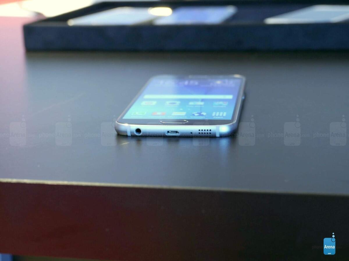 Samsung Galaxy S6 ed S6 Edge Ufficiali: Scheda Tecnica, Immagini, Video, Prezzo e data di uscita in Italia - 