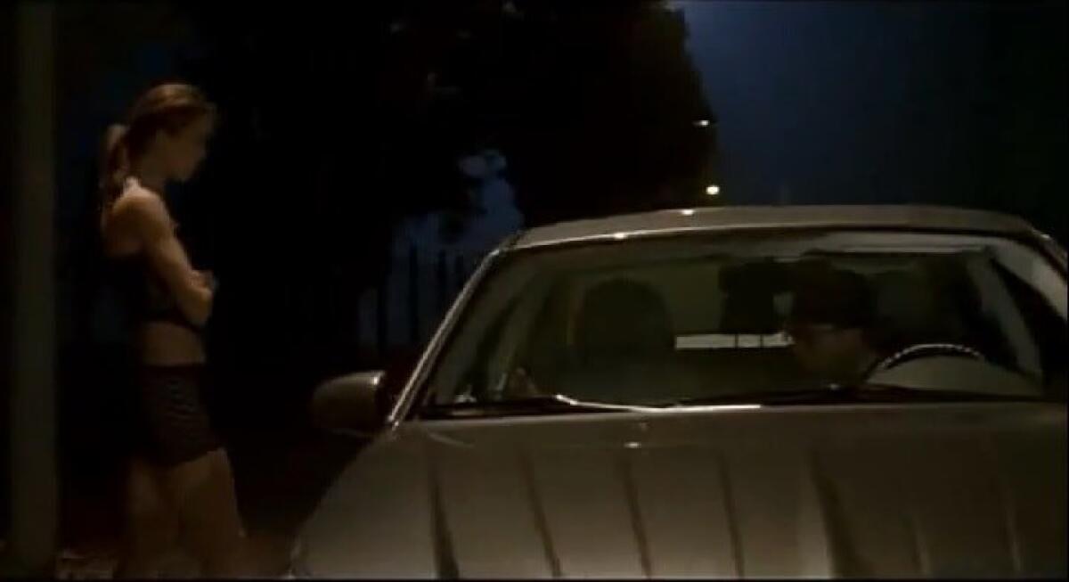 Fa sesso in auto, multa di 15.000 euro - 