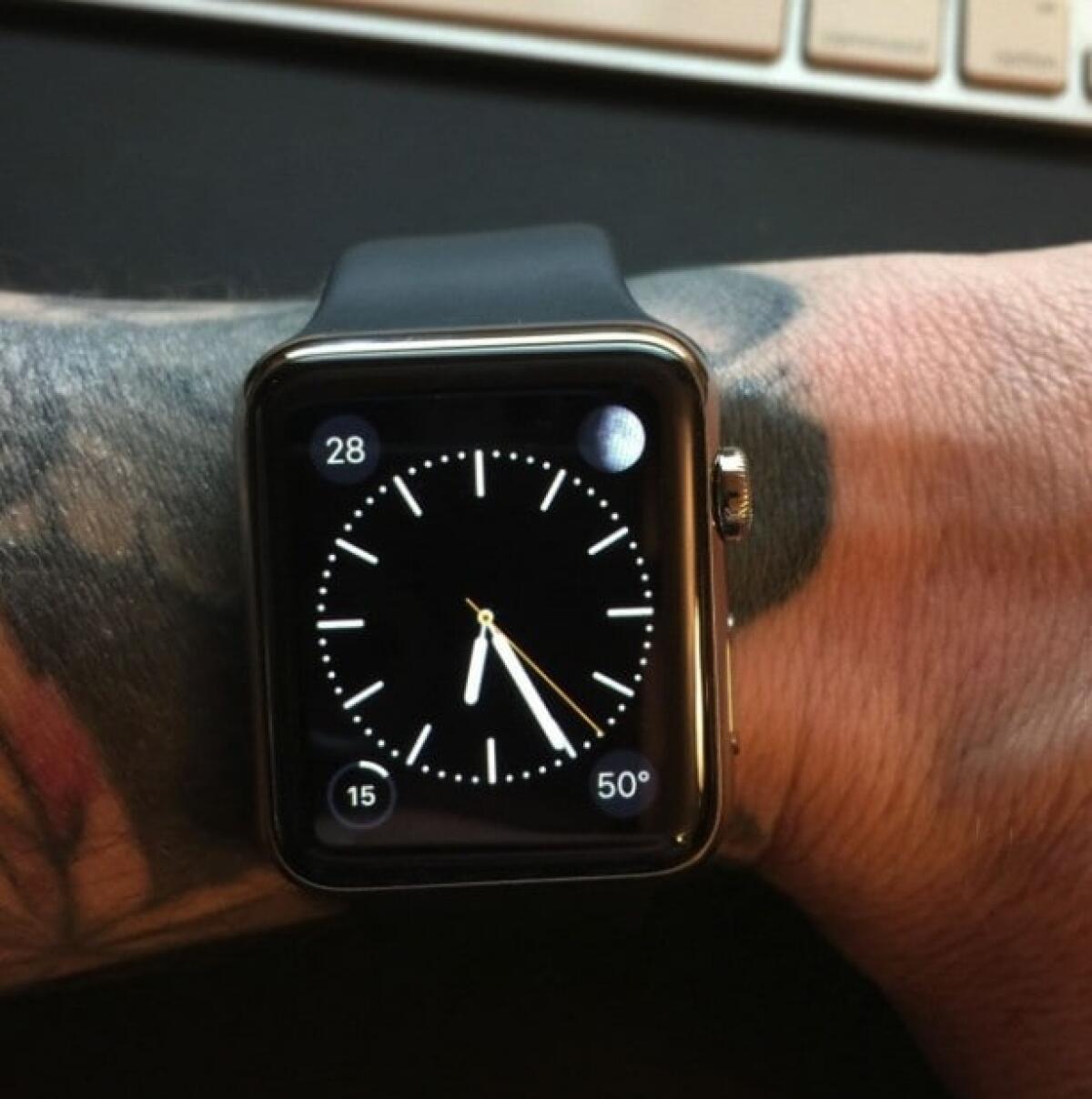Tatuaggio sul polso? Apple Watch non funziona - 