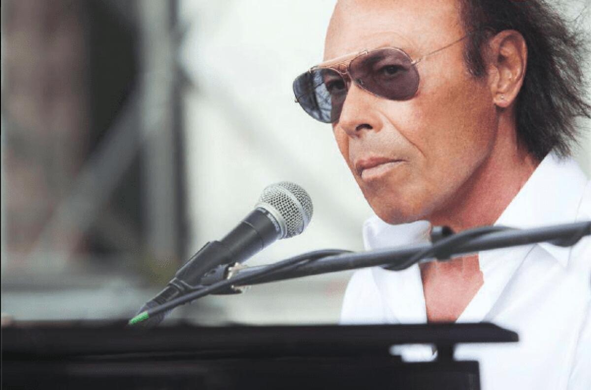 Antonello Venditti, Ti amo inutilmente: testo, parole e video ufficiale - 