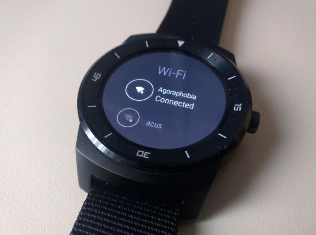 Attivare e usare WiFi su LG G Watch R - 