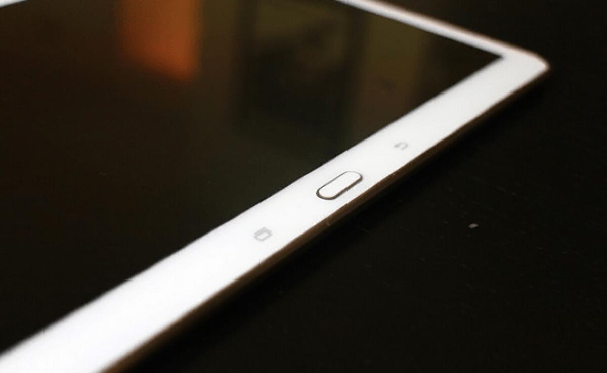 Samsung Galaxy Tab S2: Foto e scheda tecnica - 