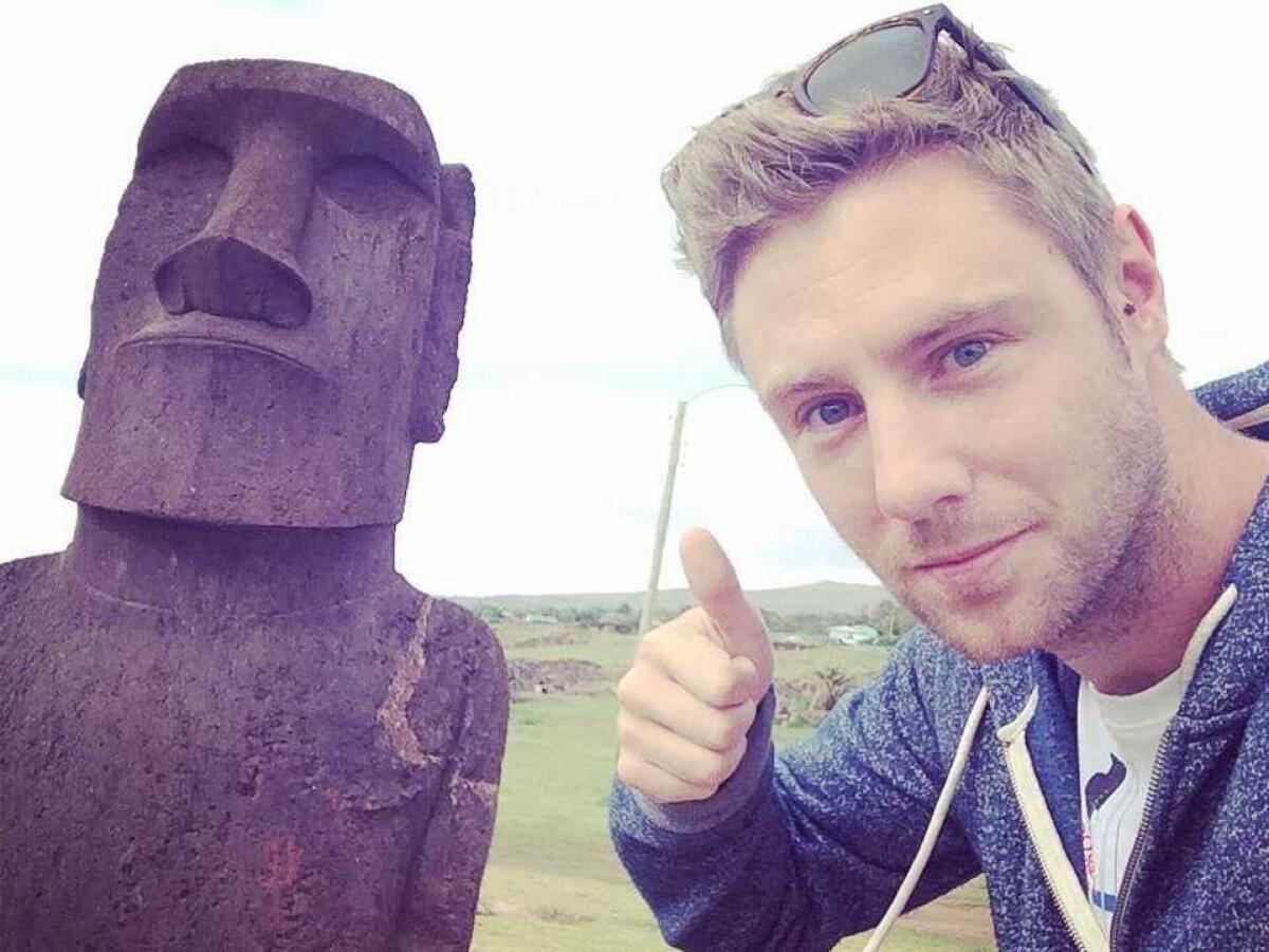 Guadagna 1 milione di Dollari al mese dal suo Blog: Come fa? Viaggia in giro per il mondo - 