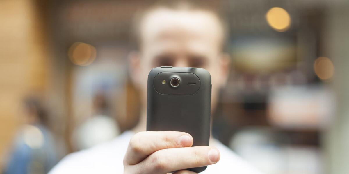 Miopi tra 30 anni a causa di Smartphone TV...Ecco i Dettagli - 