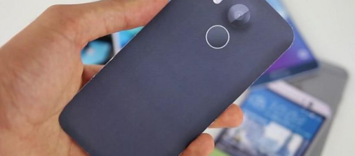 Quanto è grande il LG Nexus 5 (2015)? - 