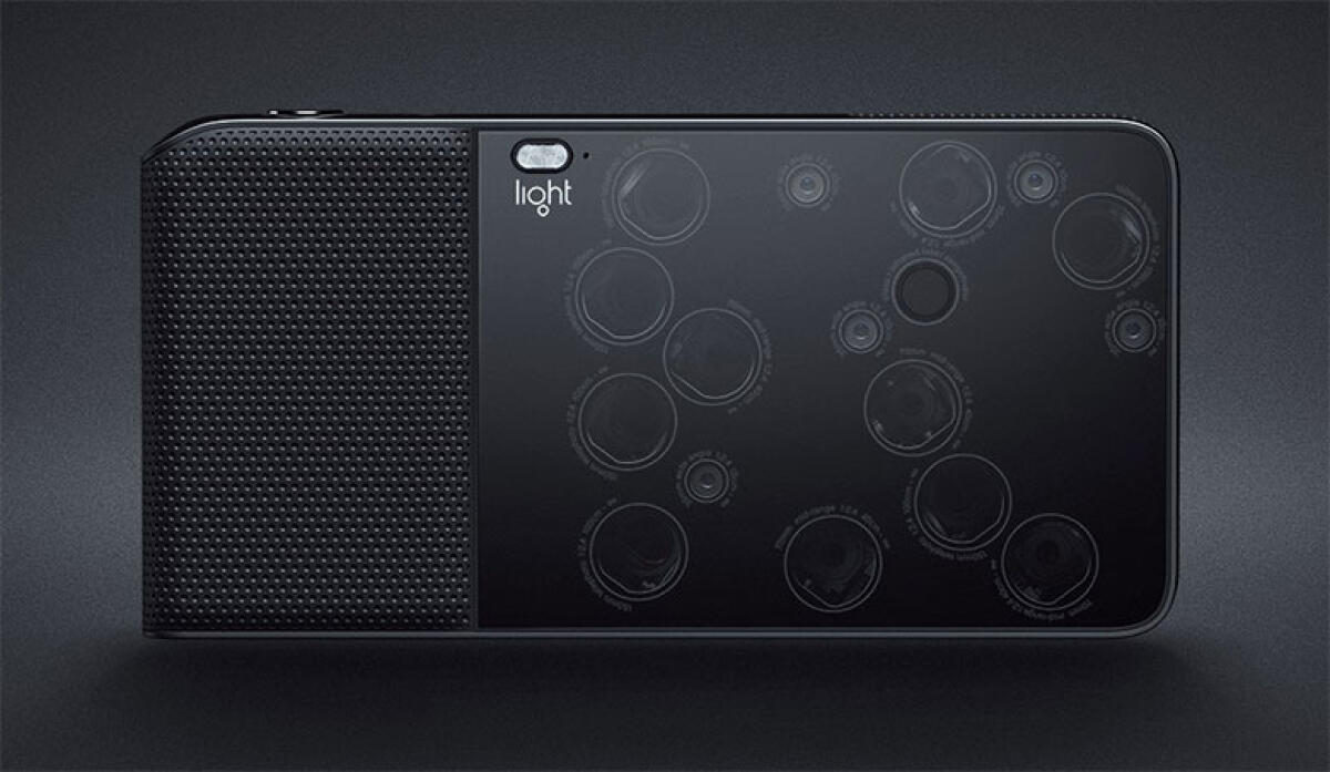 Light L16: Ecco la fotocamera con risoluzione da 52 MP con 16 sensori - 
