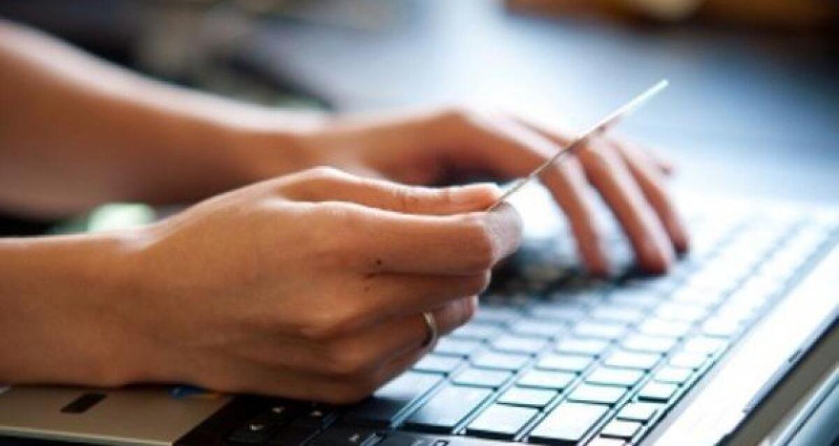 Da Marzo pagheremo su Internet anche con il Bancomat - 