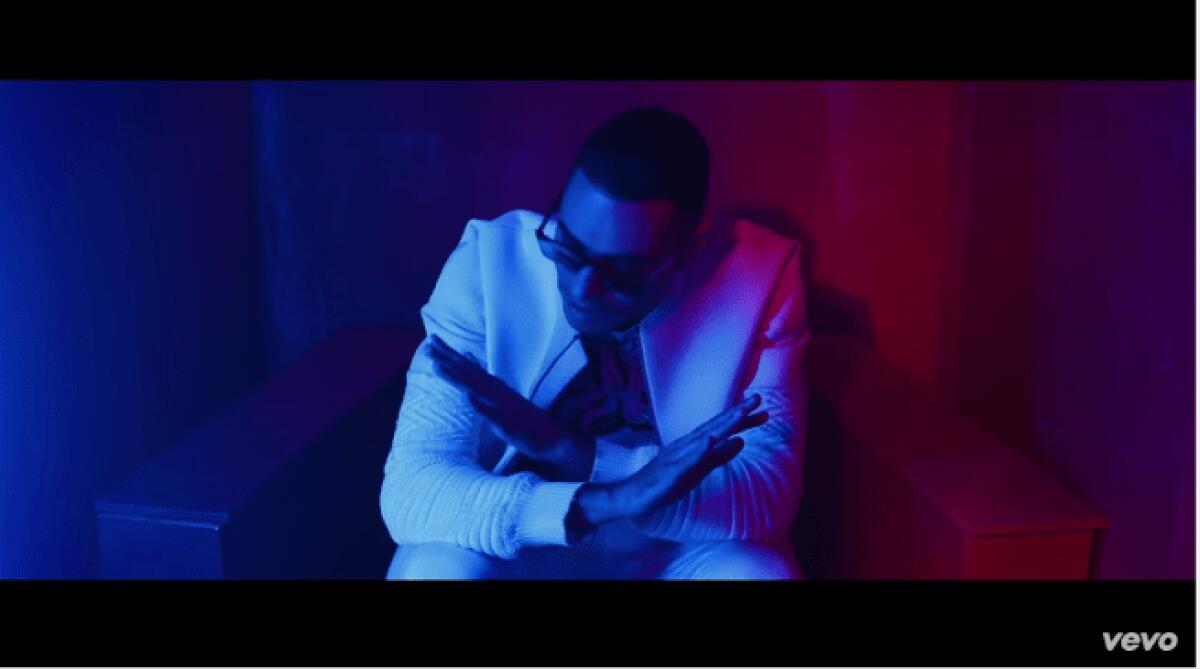 Marracash, Niente canzoni d'amore: testo, parole e video ufficiale - 