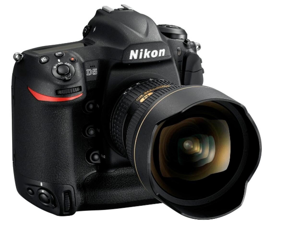 #CES2016: Nikon presenta D5, D500, nuovi obiettivi ed una Action CAM - 