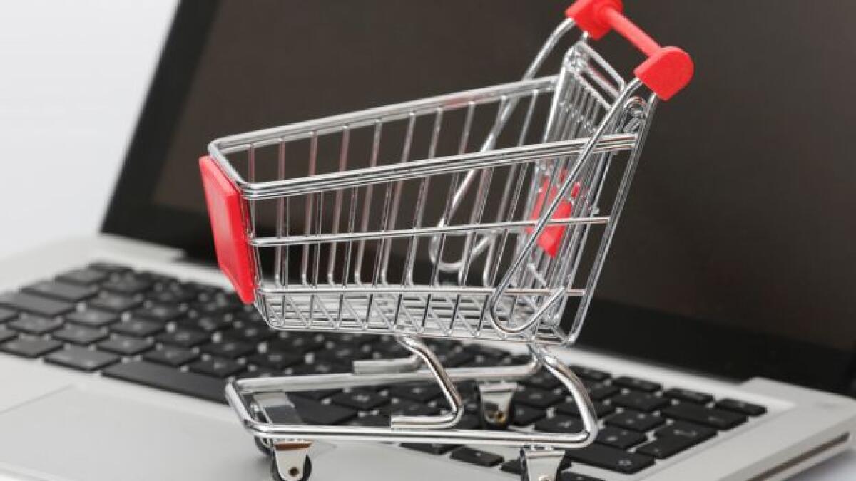 La spesa in un Clic: La sfida dei giganti dell'ecommerce nel #2016 - 
