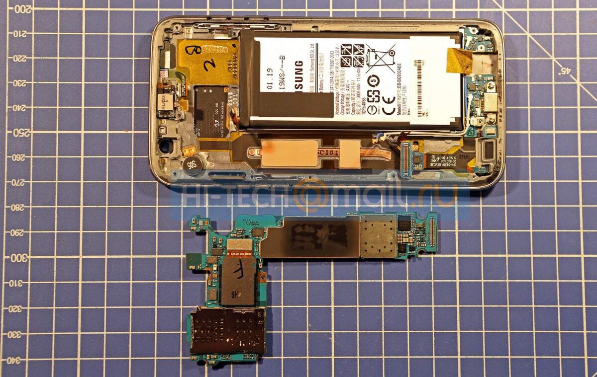 Già smontato il Samsung Galaxy S7: Raffreddamento a liquido e tanto adesivo - 