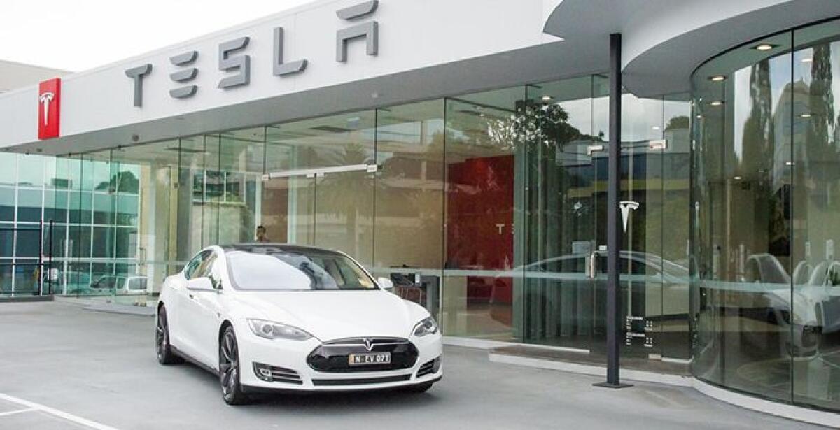 Tesla Model 3: ecco l'auto elettrica per i poveri da 27.000 dollari - 