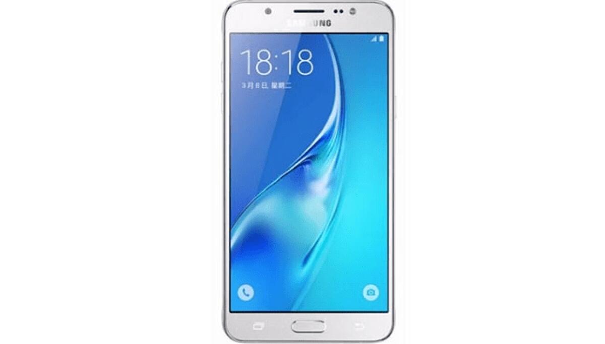 Samsung presenta i nuovi Galaxy J7 (2016) e J5 (2016) - 