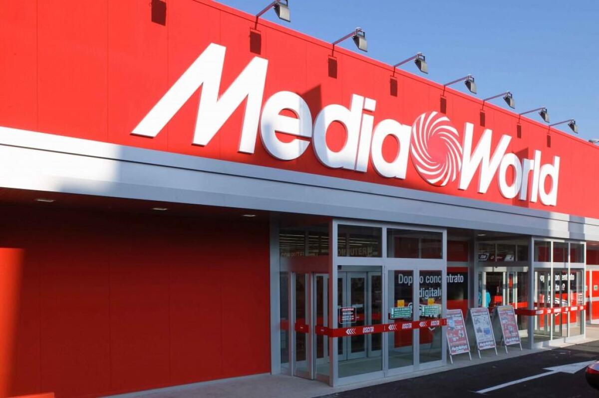 MediaWorld lancia il volantino 25 anni sempre connessi valido dal 10 Marzo - 