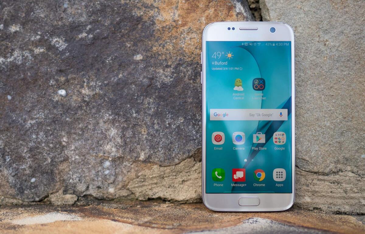 Samsung Galaxy S7 con Exynos 8890 distrutto dalla versione con Snapdragon 820 - 