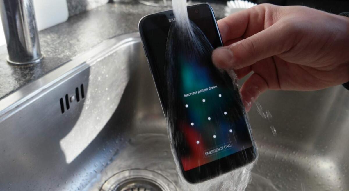 Samsung Galaxy Note 6 sarà certificato IP68 e avrà scanner per l'iride - 