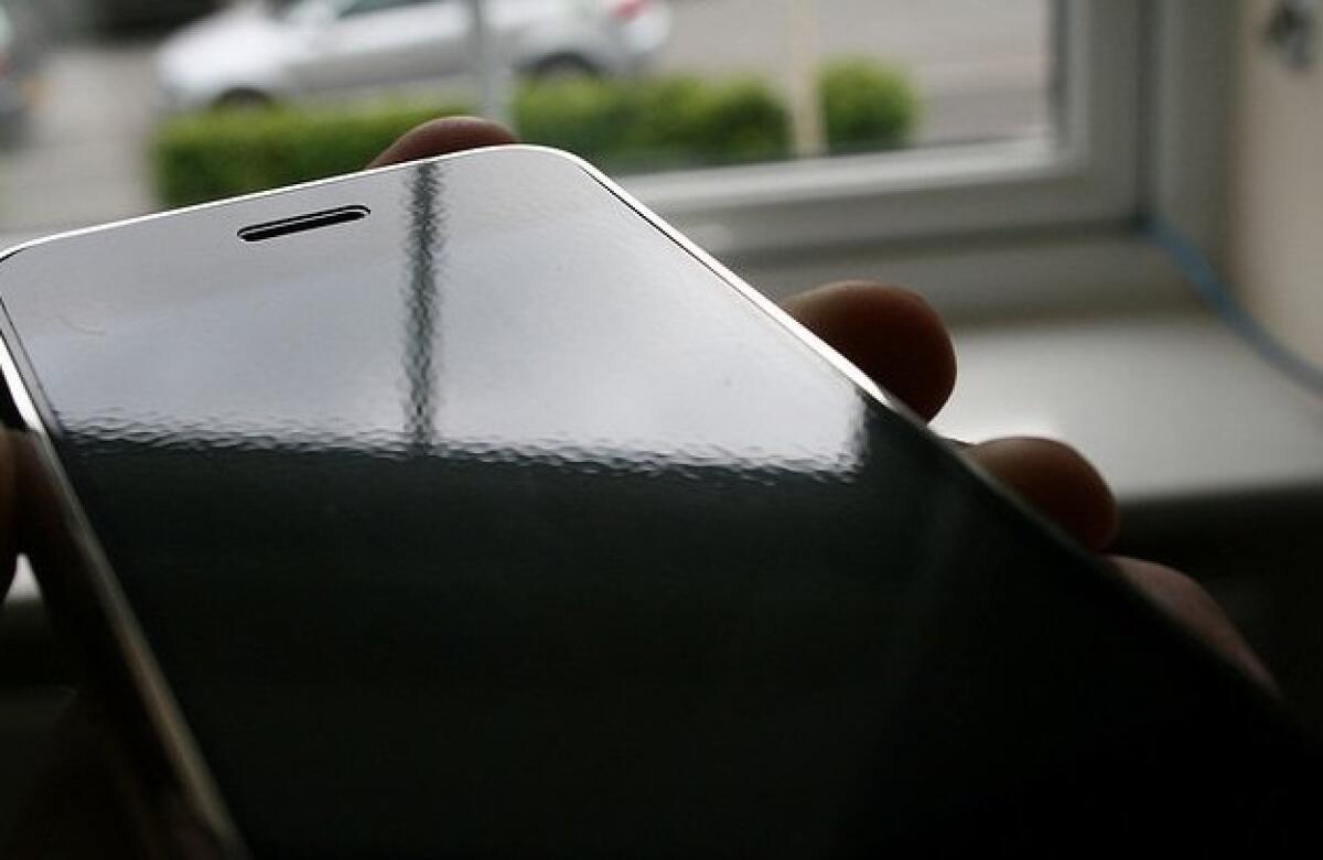 Come applicare la pellicola protettiva su smartphone e telefono - 