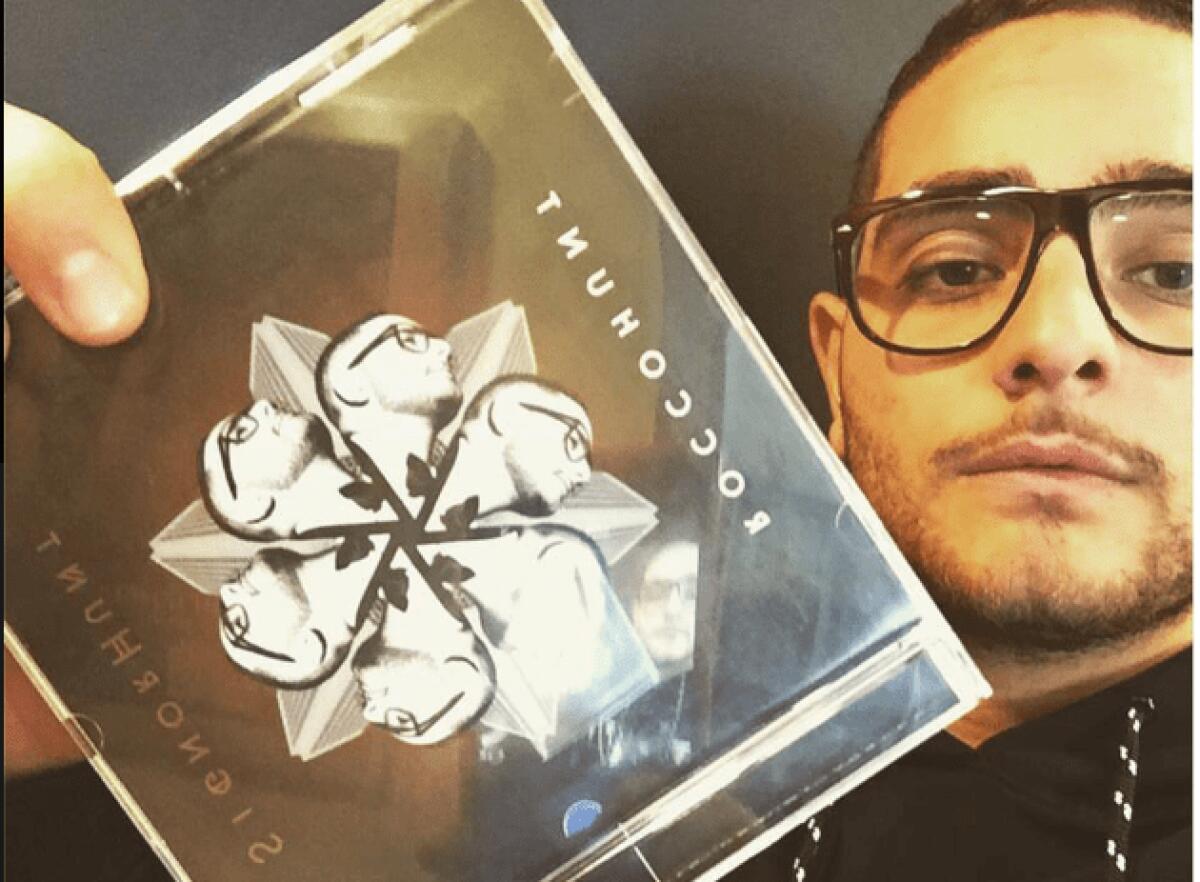 Rocco Hunt, Stella Cadente: testo, parole e video ufficiale - 