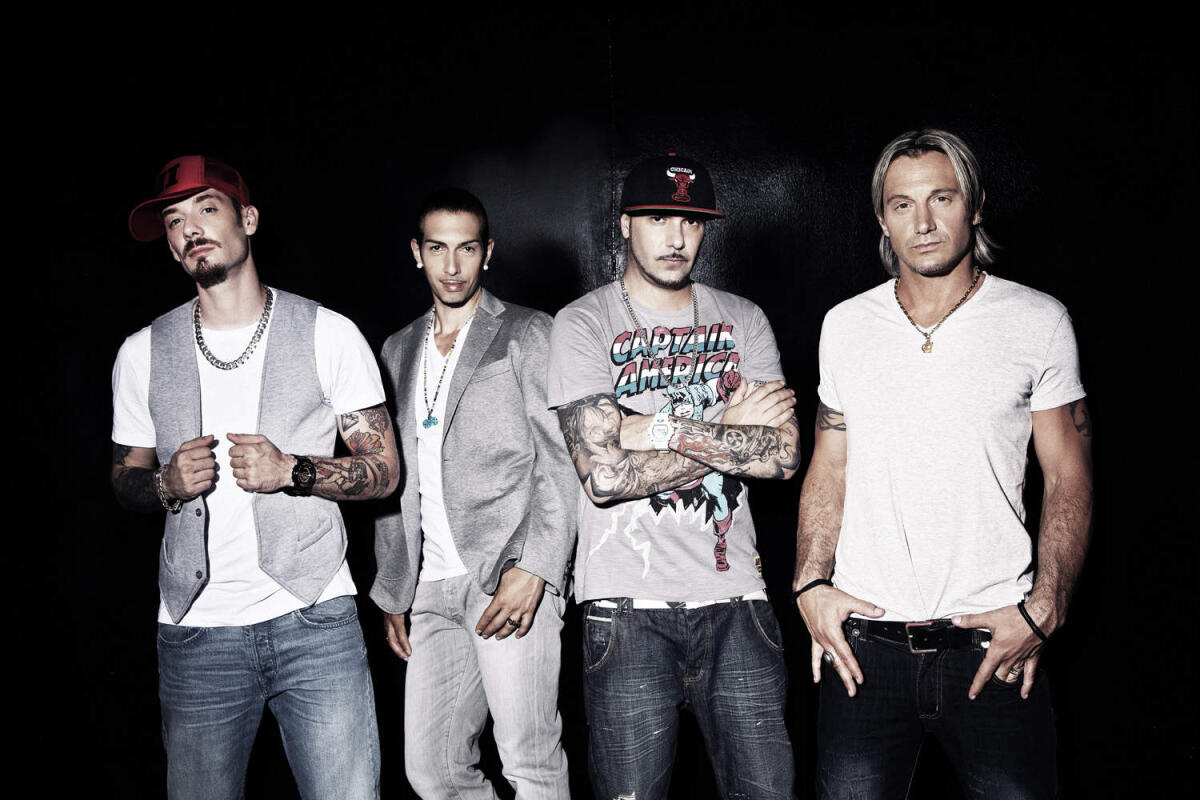 Gemelli Diversi, La Fiamma: testo, parole e video ufficiale - 