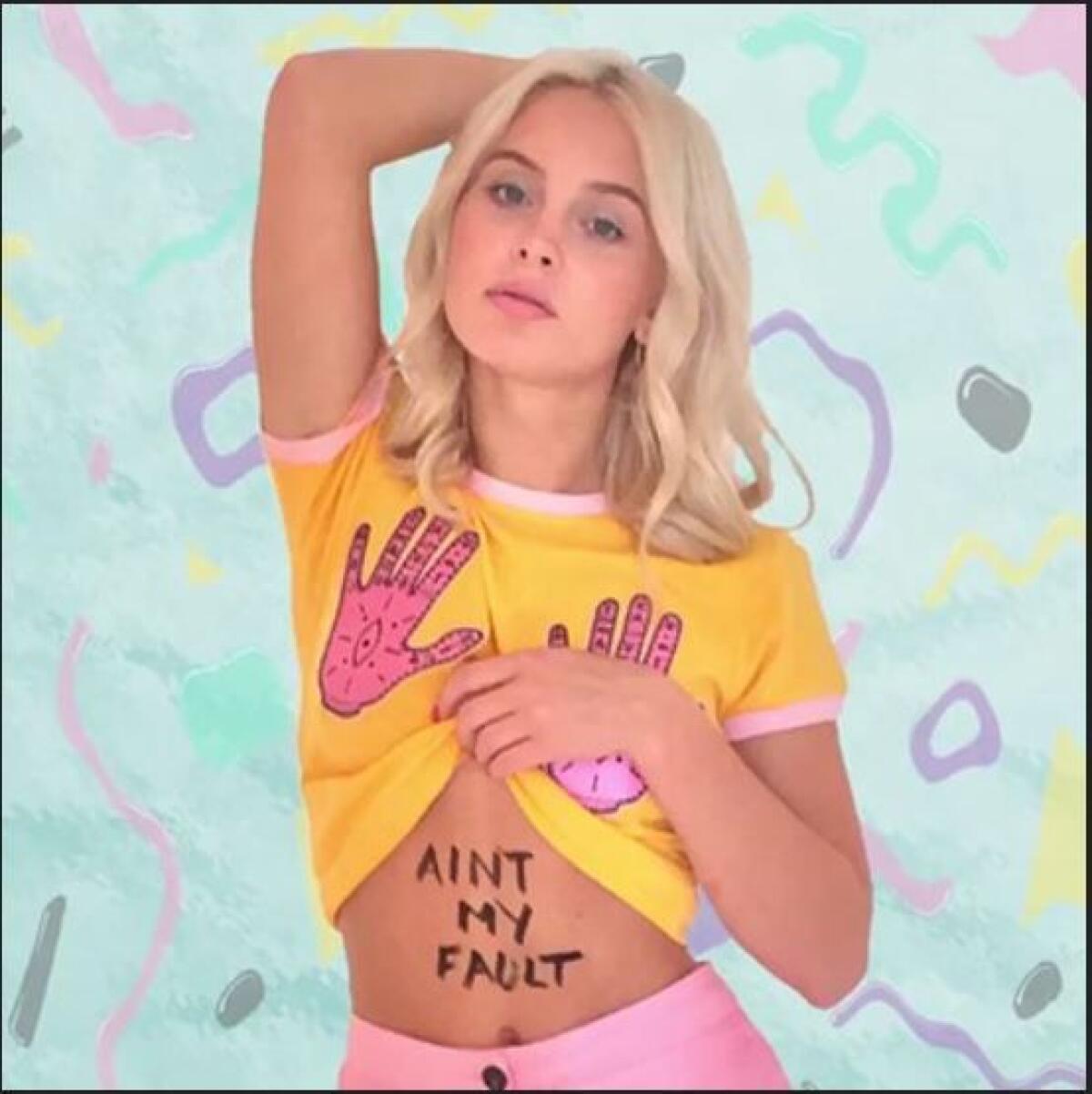Zara Larsson, Ain't My Fault: testo e traduzione italiana - 