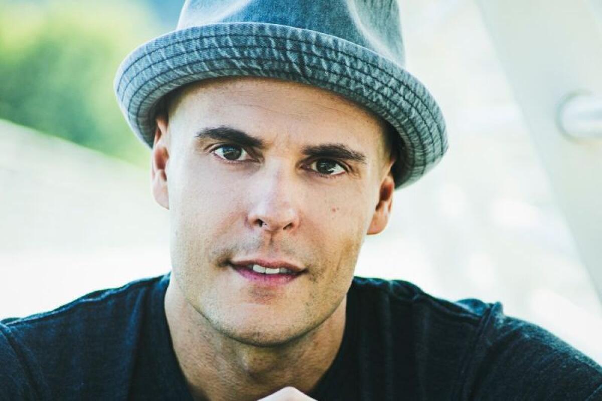 Niccolò Agliardi, Ti sembra poco: testo, parole e video ufficiale - 