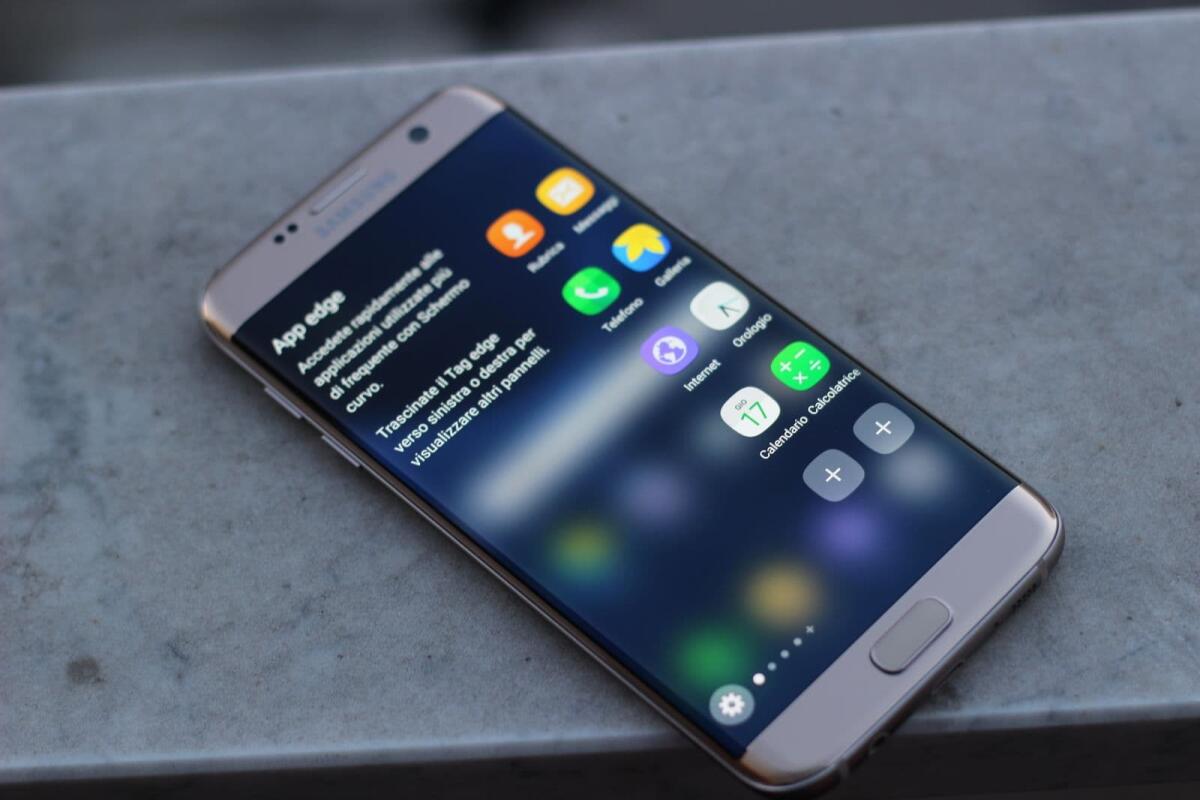 Acquista Galaxy S7/S7 Edge e ricevi in regalo le Gear IconX - 