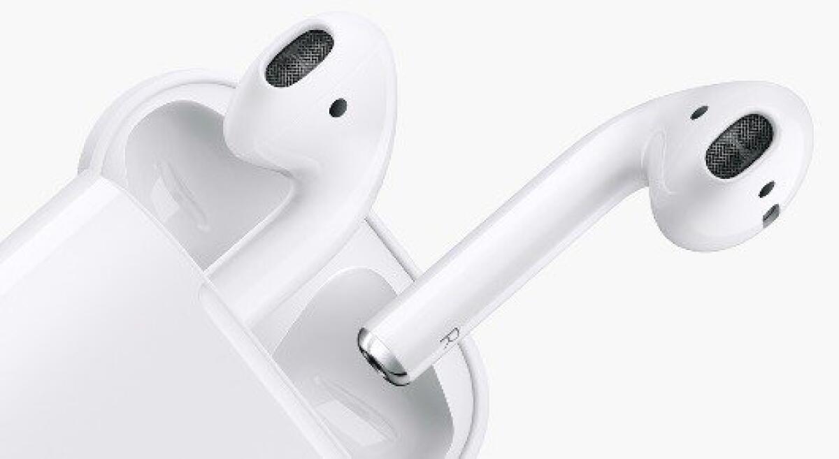 AirPods: Dalla vendita rimandata al 2017 alla disponibilità 20 dicembre 2016 - 