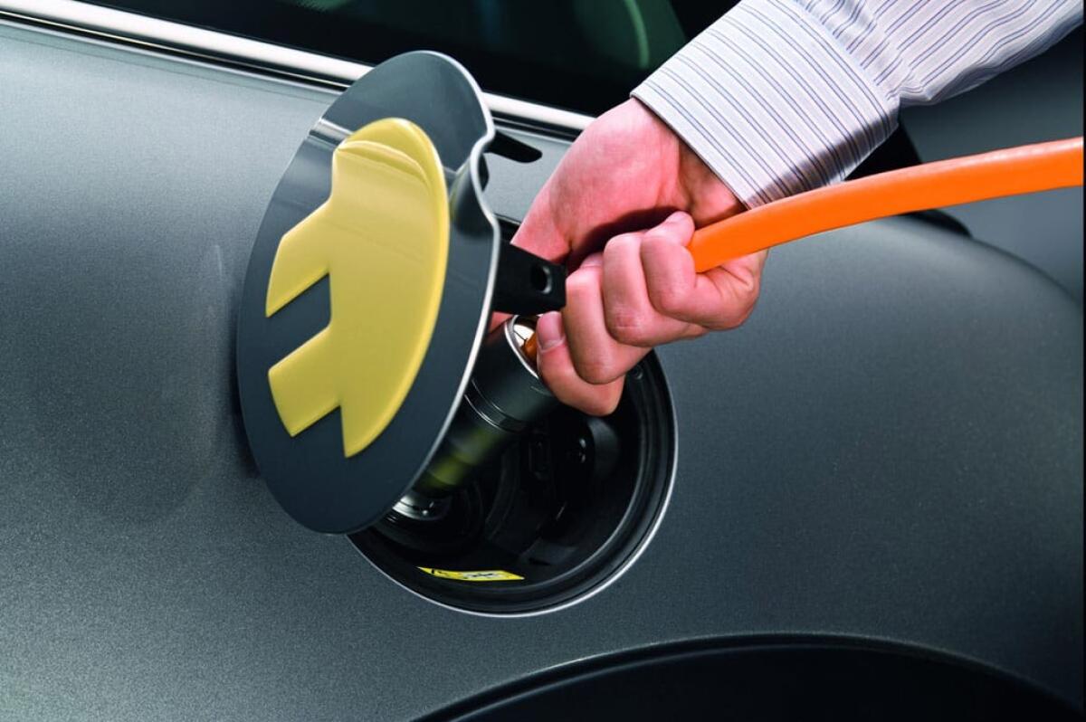 Dalla Germania arrivano i distributori di elettricità per le Auto - 