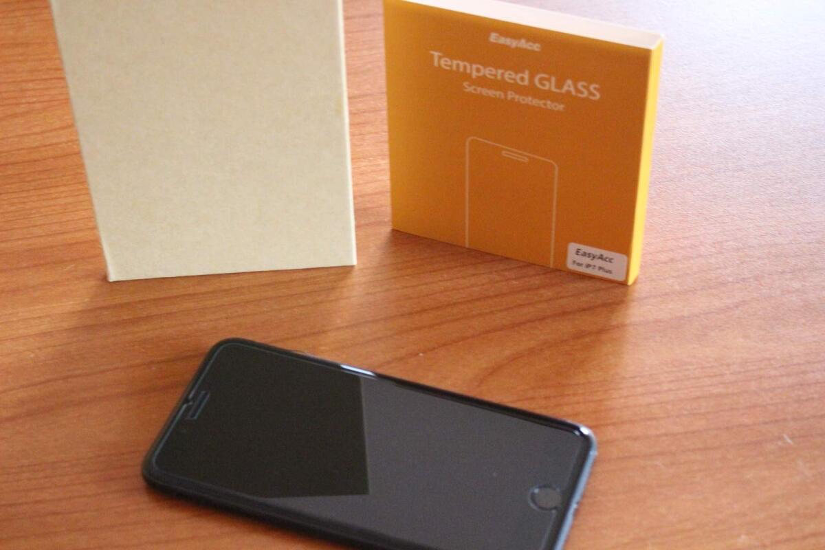 Recensione Cover semirigida ultra slim + pellicola in vetro per iPhone 7 Plus - 