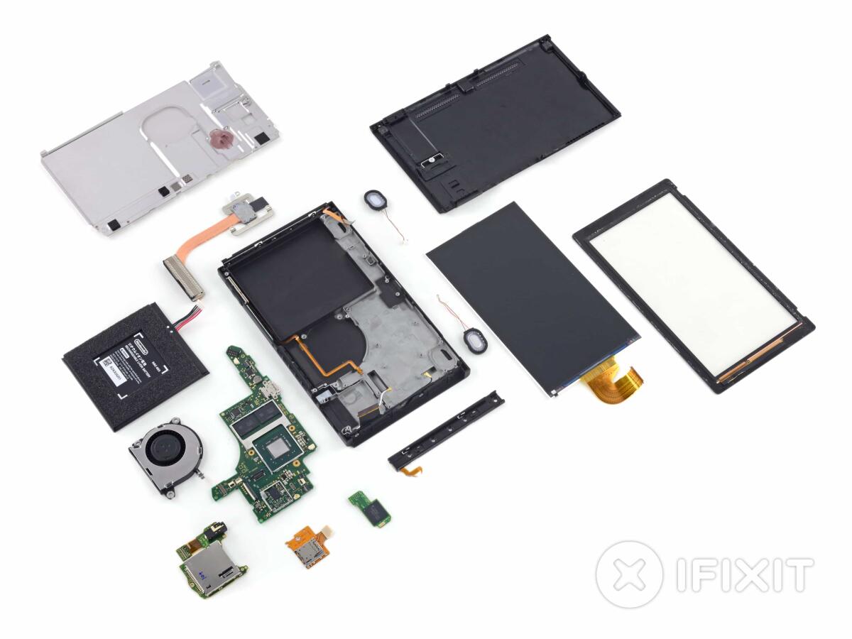 Nintendo Switch fatta a pezzi: Ecco il teardown di iFixit - 