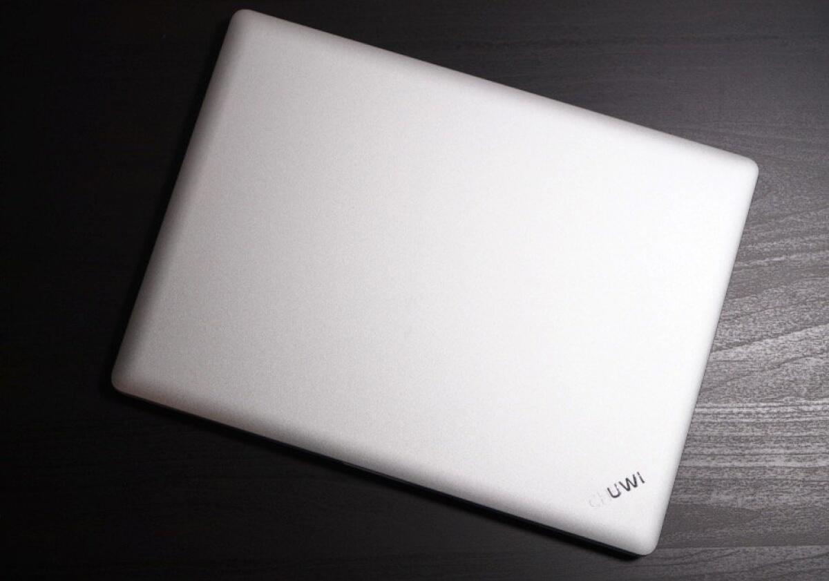 Chuwi LapBook 12.3 Recensione - 