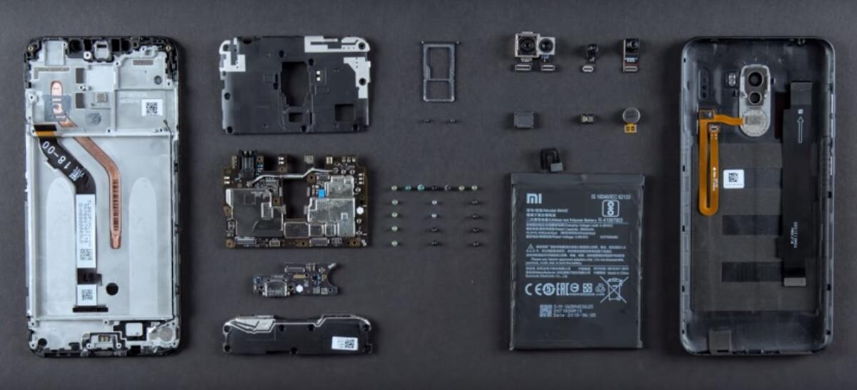 Pocophone F1 è facile da smontare ... e riparare - 