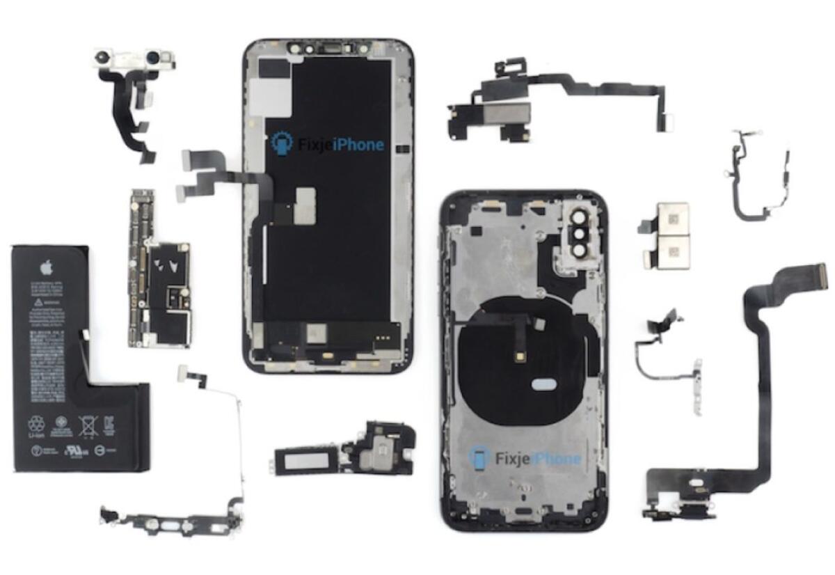 iPhone XS smontato: In pratica è un iPhone X con una differenza - 