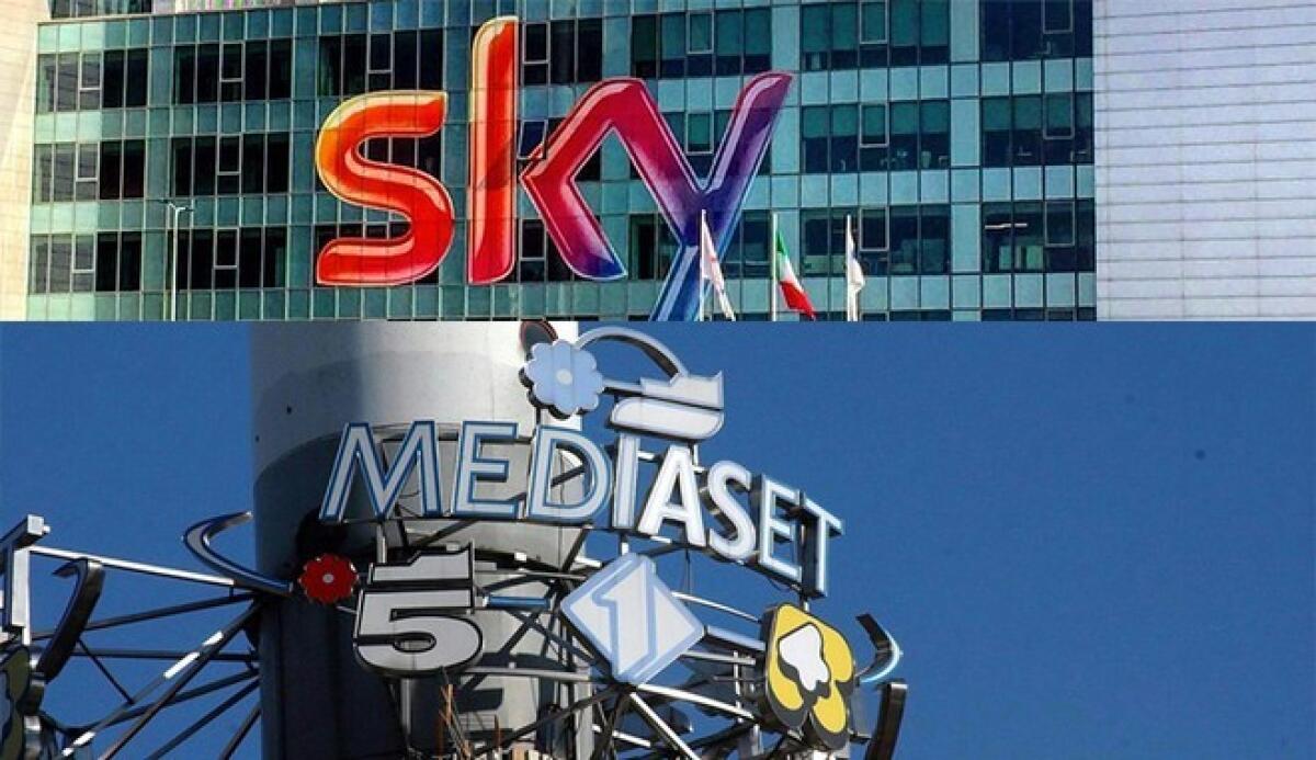 Mediaset Premium venduta a SKY: Cosa cambia per i clienti? - 