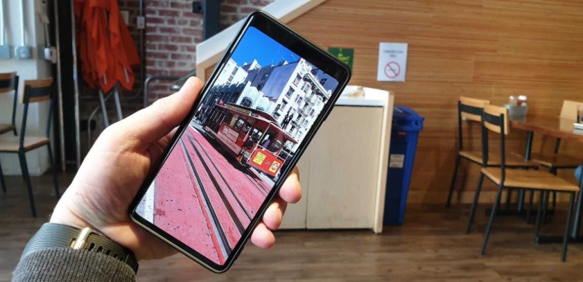 Il Samsung Galaxy S10 permette di nascondere il Foro sul Display [Foto] - 