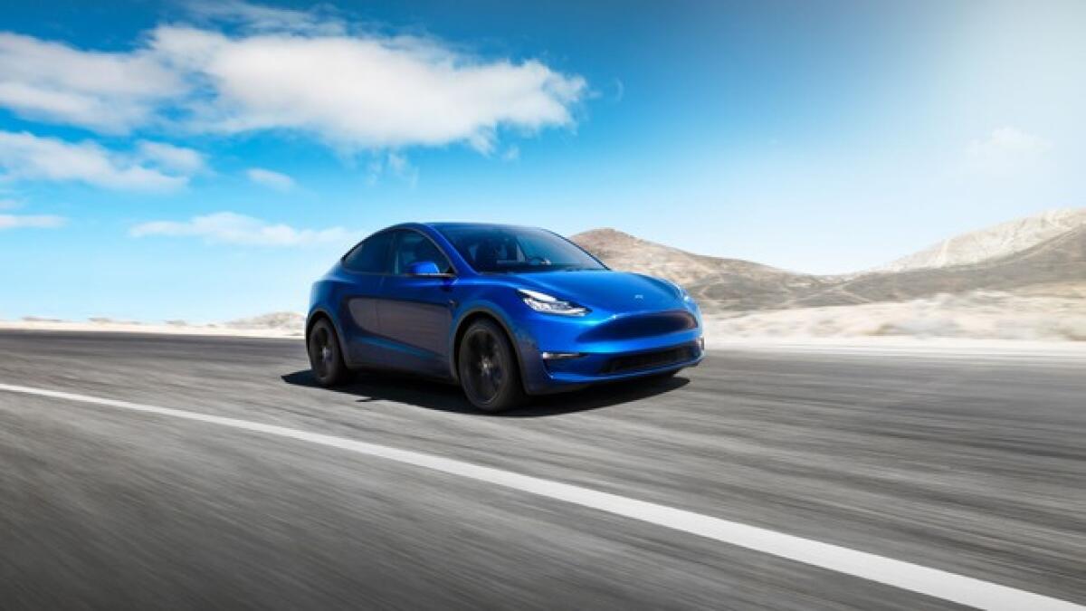 Arriva il nuovo SUV elettrico di Tesla: ecco la nuova Model Y - 