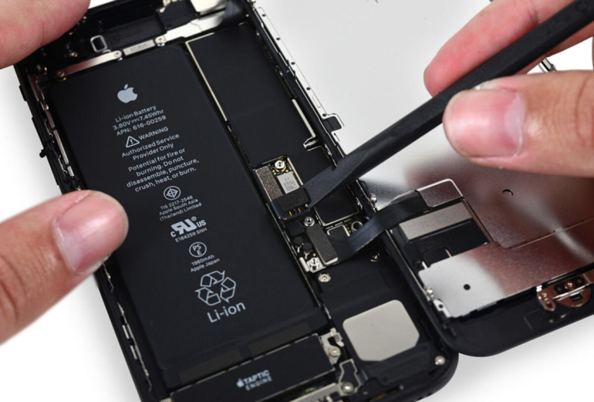 iPhone in Crisi di vendite? TSMC profitti al minimo - 