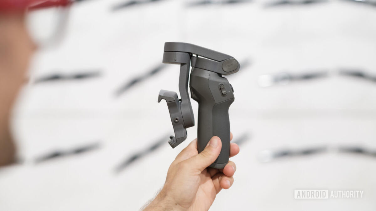 DJI Osmo Mobile 3: caratteristiche e prezzo dello stabilizzatore per smartphone - 