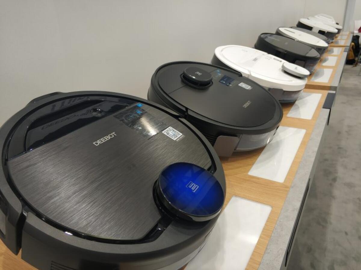 Arrivano i nuovi Aspirapolvere Robot ECOVACS DEEBOT OZMO 920 e DEEBOT OZMO 950 - 