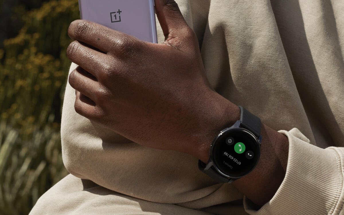 OnePlus Watch UFFICIALE: Prezzo, Caratteristiche, Scheda Tecnica - 