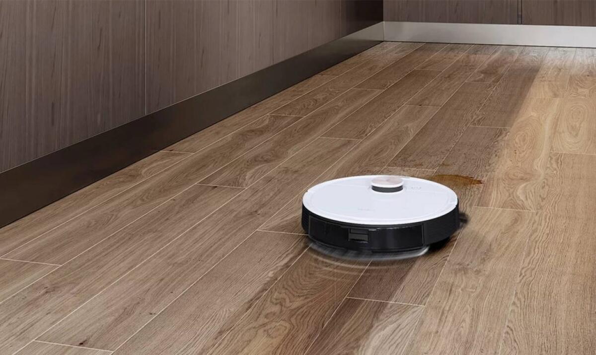 Ecovacs Deebot OZMO T8 Pure al MINIMO storico su Amazon - 