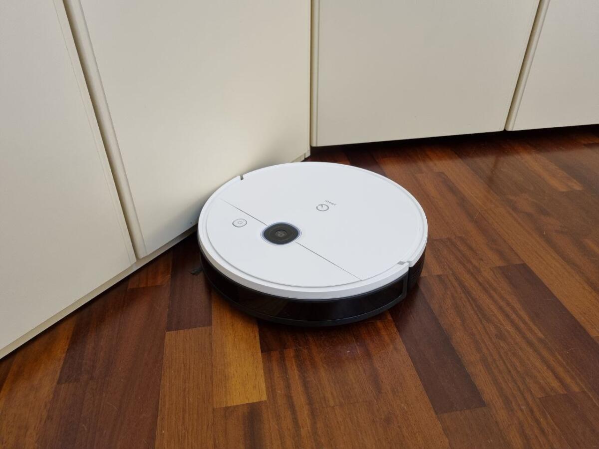 Recensione Yeedi Vac Hybrid: costa poco, aspira e lava bene - 