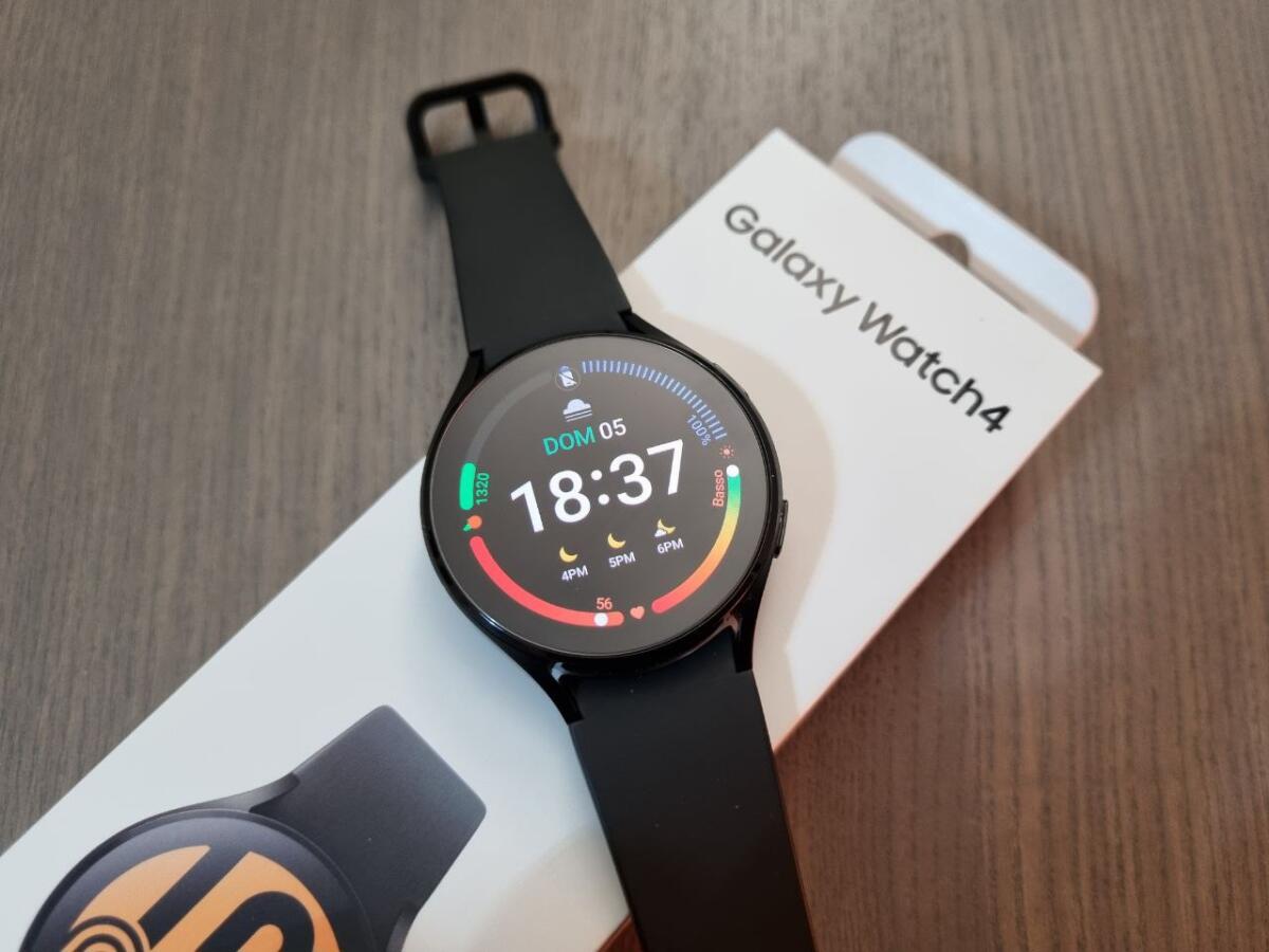 Recensione Samsung Galaxy Watch 4 e confronto con Garmin Venu 2 - 